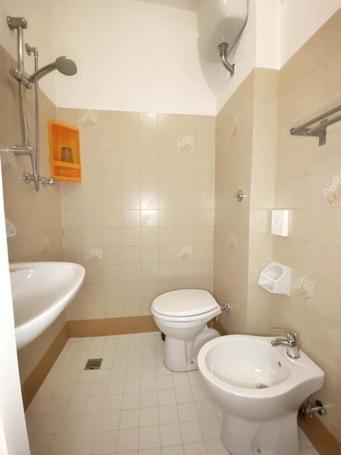 Hotel Dinarica Marotta Eksteriør bilde