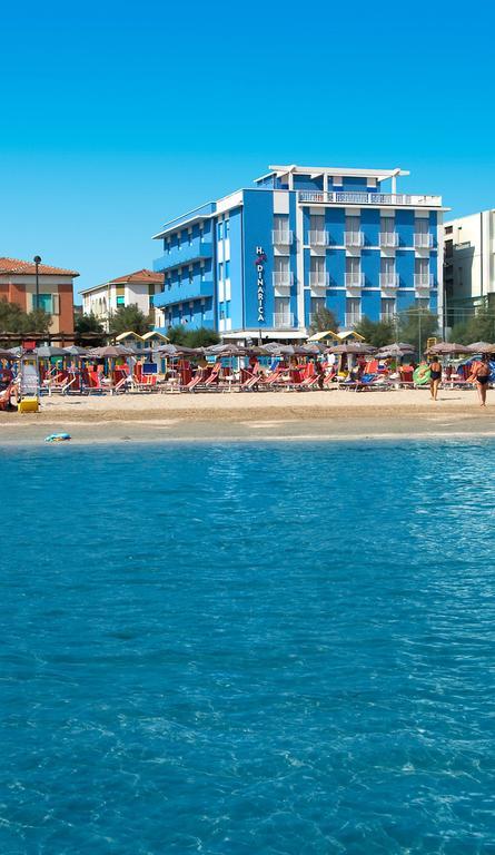 Hotel Dinarica Marotta Eksteriør bilde