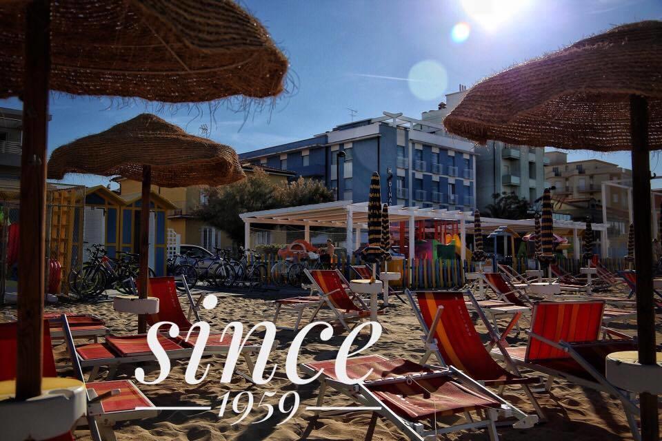 Hotel Dinarica Marotta Eksteriør bilde